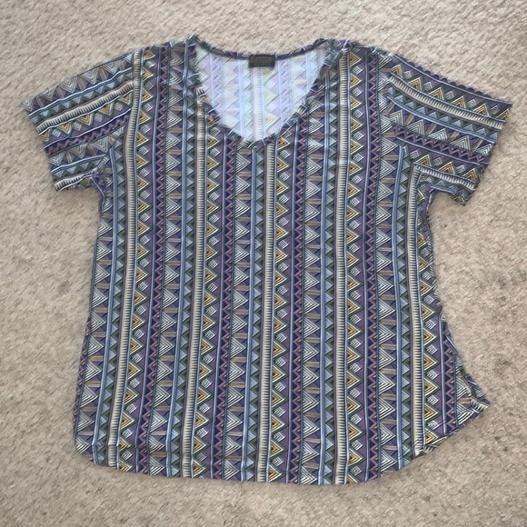 Women’s 1X Top - Picture 3 of 10